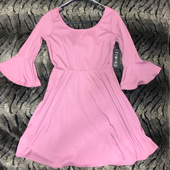 ππ NWT Tie-Back Skater Dress ππ
π» - Picture 2 of 5